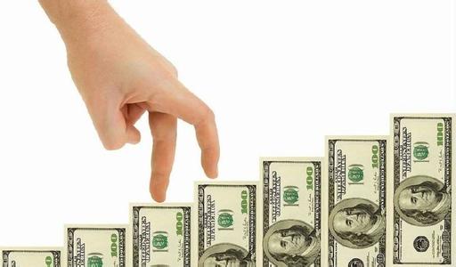 没有含着金汤勺出生 积累人生的复利是你唯一翻