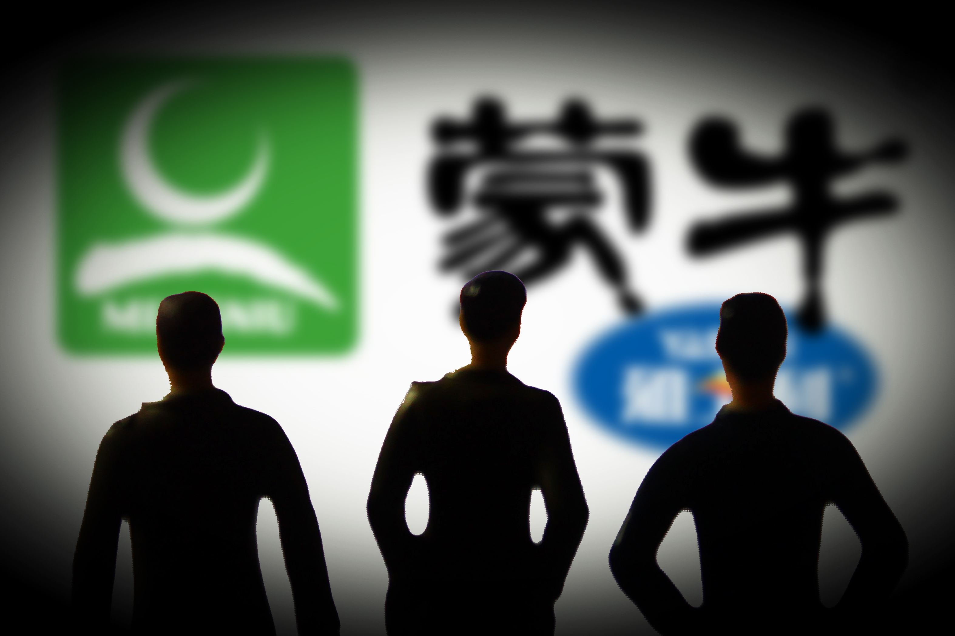 伊利VS蒙牛：全方位的较量