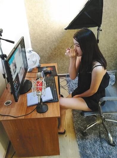 网红,工厂,造星,苦练