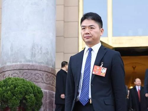 刘强东：年轻企业家别企业成功了 却因坐牢让老婆跟人跑了
