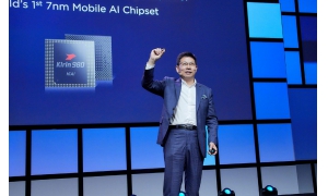iPhone XS发布华为余承东松了口气 Mate20稳了！