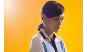 美女总裁柳青成功创业，但现遭遇危机，是否能
