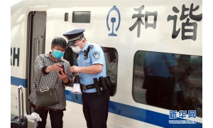 铁路双向发力应对五一客流高峰