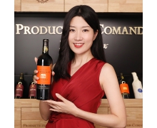 通常葡萄酒瓶身上标注的年份指的是 蚂蚁庄园