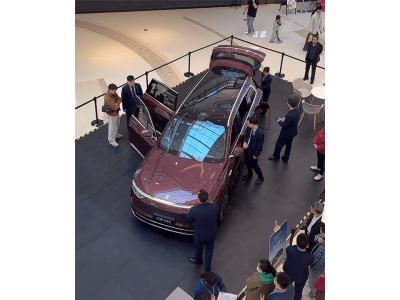 问界M8预定火爆!新车到店体验后,三天狂揽万单