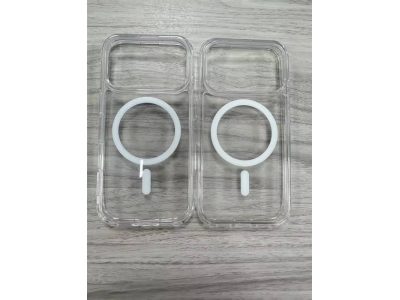 iPhone 17 Pro手机壳曝光：横向大矩阵相机设计引关