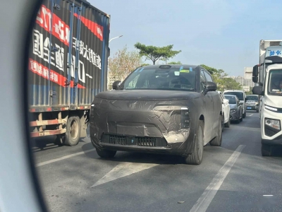 腾势全新N8谍照曝光，前脸大变样，这是要成小版