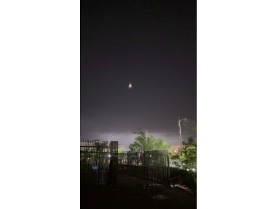新疆夜空现神秘飞行物，实为SpaceX火箭钝化照亮
