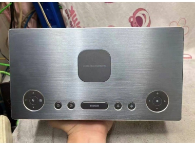 JBL蓝牙音箱DCS5500：二手350元，集无线充、桌面时