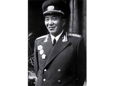 罗瑞卿大将的牵挂:托张爱萍探望罗布泊儿子,