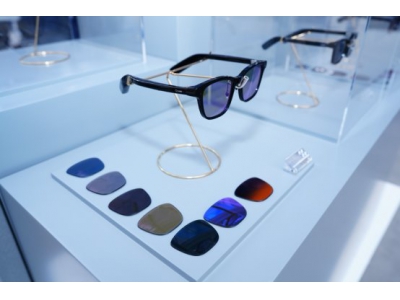 千问AI眼镜真机曝光：首秀MWC2026，全球观众排队