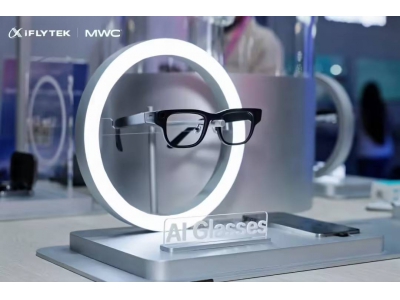 科大讯飞AI眼镜MWC 2026首秀：唇动降噪提准率，