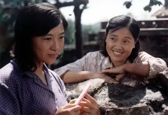 80年代老电影，“天下第一嫂”王馥荔主演，朱时茂的妻子也在其中