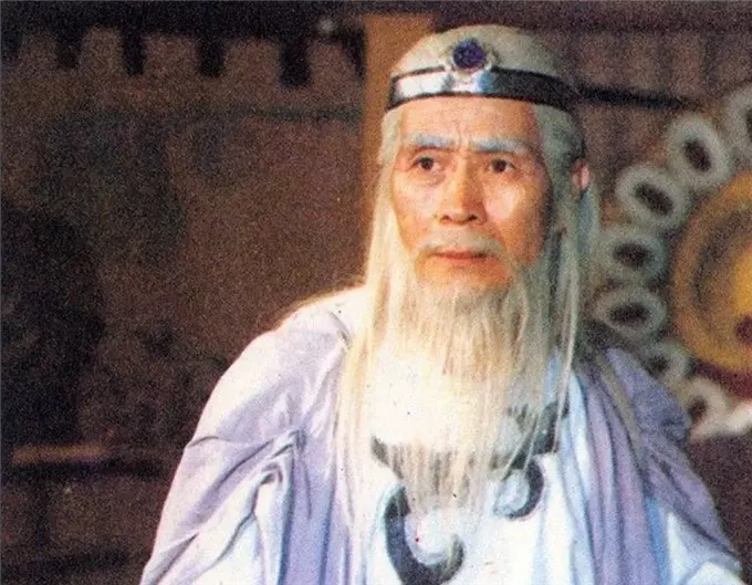 94岁“姜子牙”获勋章，《封神榜》演员现状？87岁的纣王状态好好