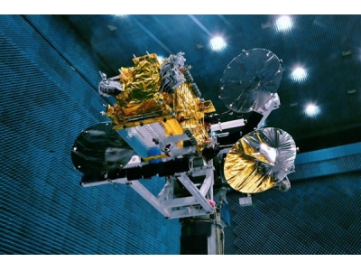 中国第一颗全电推通信卫星定点成功！带宽3万兆