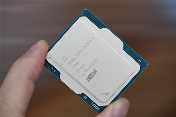 单核完胜！Intel Arrow Lake升级版冲击6GHz：游戏性能猛增10%