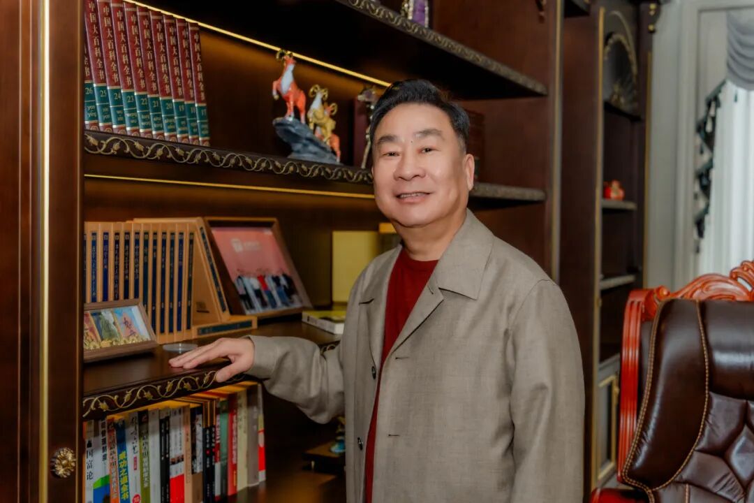 大浪淘沙中的掌舵者与坚守者!湖州求是教育集团董事长沈法初的“当下”与“