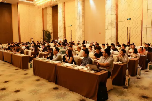 2017容联渠道大会召开 与“合伙人”共筑新通讯生态