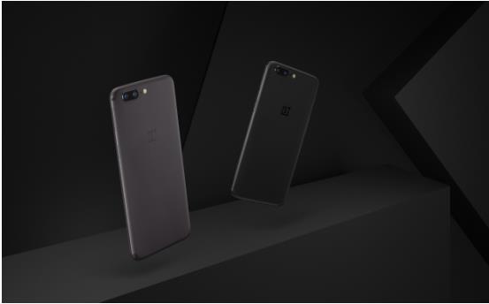 万人排队买手机,这款精品手机令一众国人感到骄傲