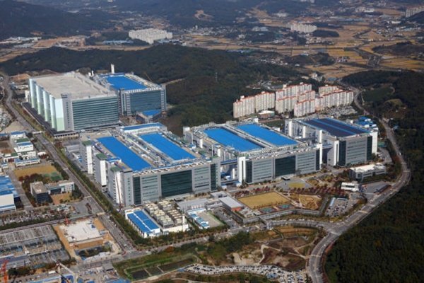 三星投210亿美元建两座OLED工厂 担心中国厂商做大规模