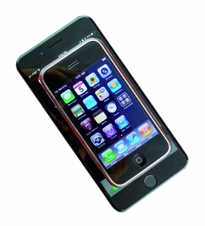 iPhone上市十年,最受伤的竟然是口香糖?!