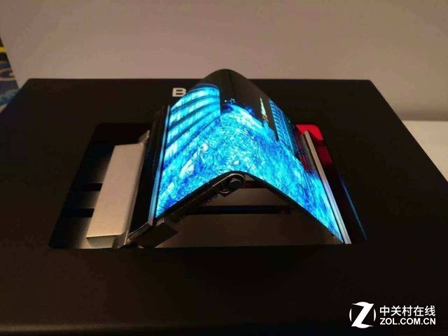 中国对待OLED技术非常积极