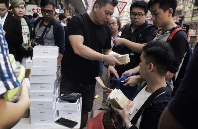 iPhoneX引爆香港灰市交易 黄牛收购价高达10500港币