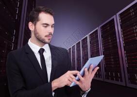 荣耀500双十二降至2564元,性能影像